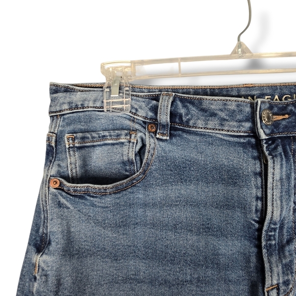 American Eagle High Rise Mom Jean Relaxed Fit Tapered 29" L Size 14 Long 14L - Picture 8 of 13